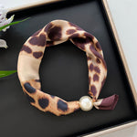 Load image into Gallery viewer, Women's Polyester Jacquard Pearl Neck Scarf N6J150