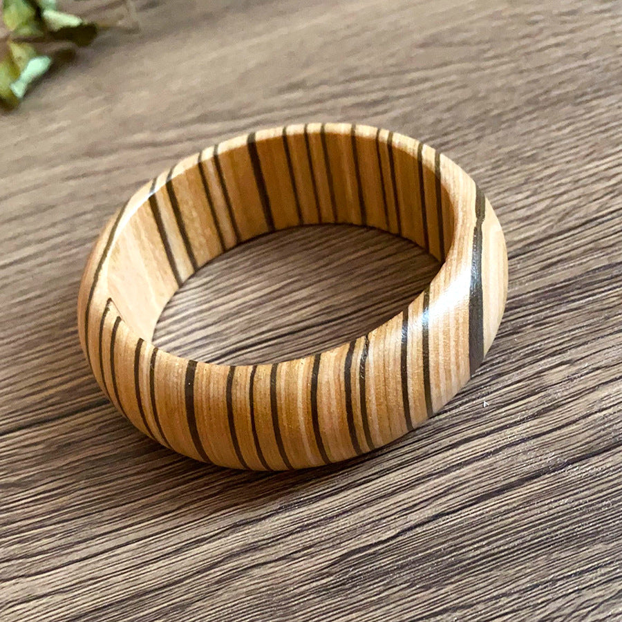 Wood Grain Circle Bangle Handcrafted Vintage Jewelry S5P032