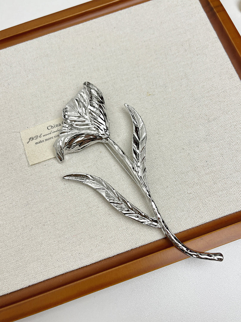 Vintage Oversized Metal Leaf Flower Brooch N6B013