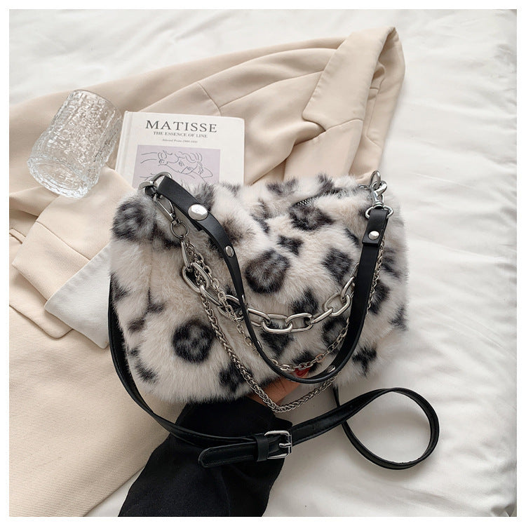 Women's Plush Leopard Chain Baguette Shoulder Bag N6J188