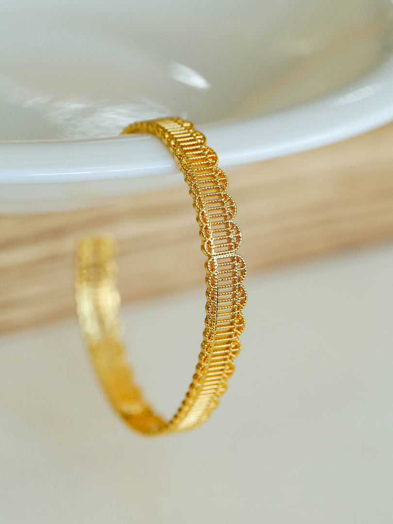 Lace Openwork Geometric Cuff Bracelet Women N6C006