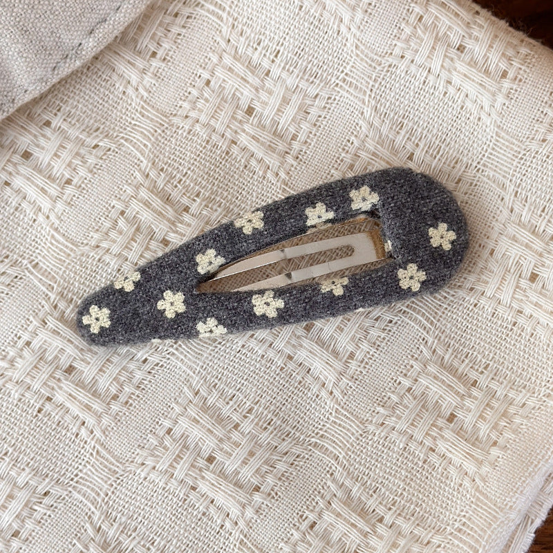 Womens Floral Teardrop Fabric Hair Clip N6K028