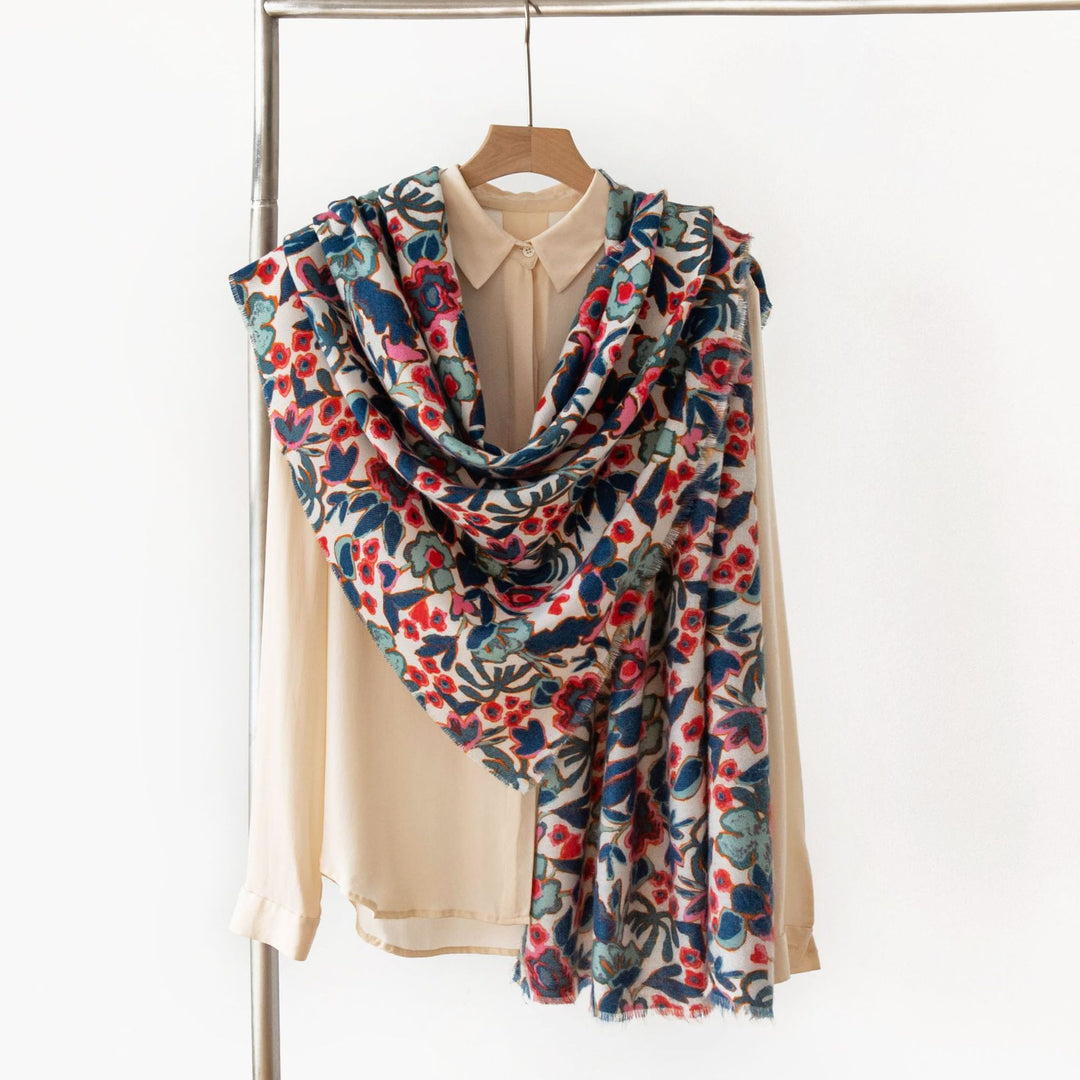 Floral Print Faux Cashmere Wrap M5A144