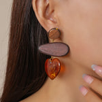 Load image into Gallery viewer, Resin Wood Drop Heart Round Silver Stud Earrings N6H090