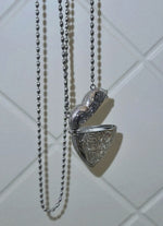 Load image into Gallery viewer, Locket Heart Necklace Copper White Gold Plated N6B184
