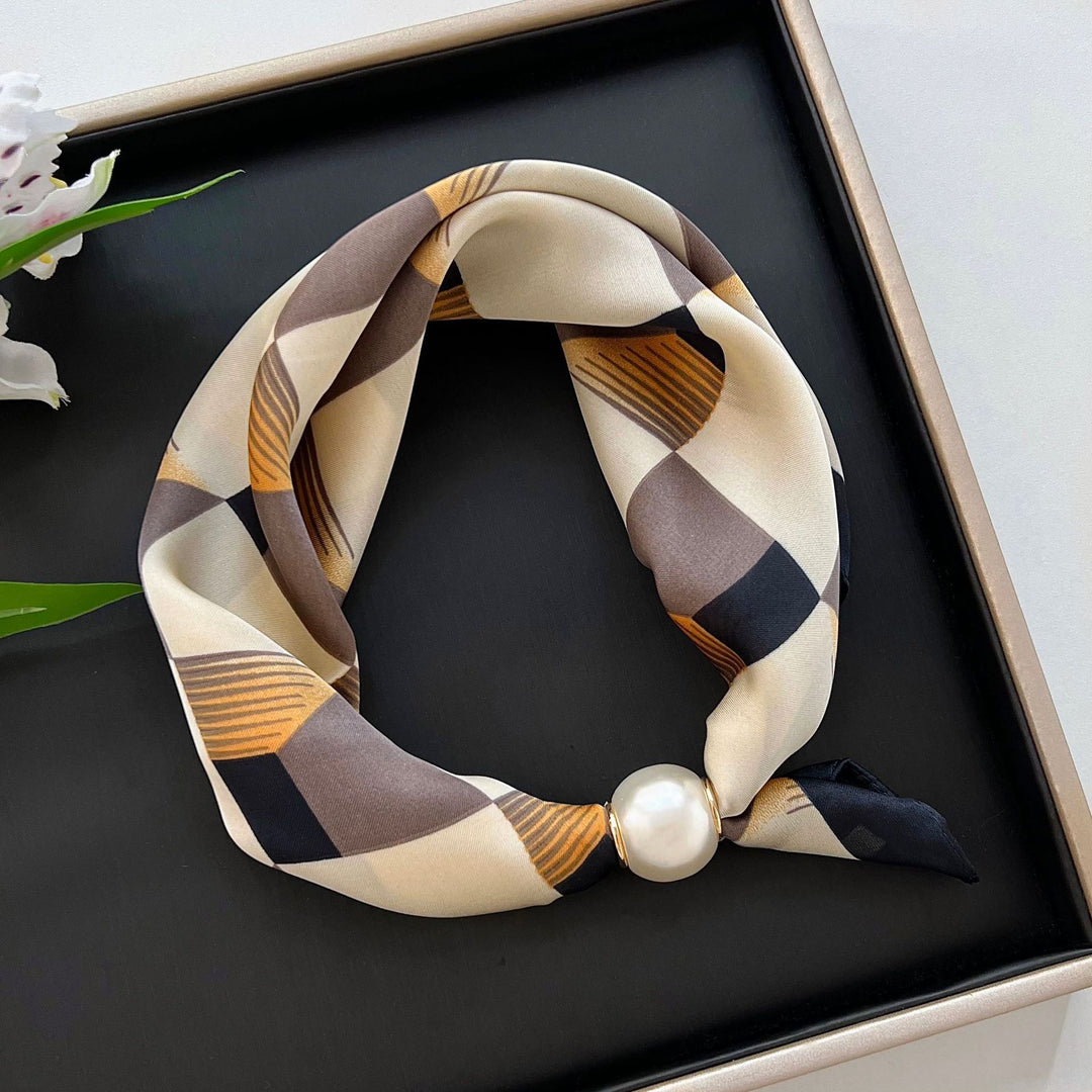 Women's Polyester Jacquard Pearl Neck Scarf N6J150