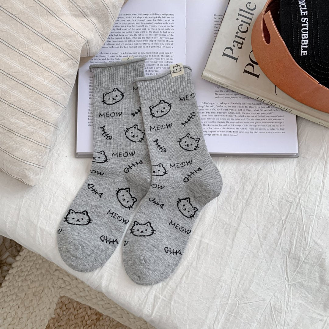 Cat Pattern Combed Cotton Mid Calf Socks M5A058