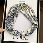 Load image into Gallery viewer, Magnetic Pearl Long Scarf Neck Warmer Women N6H112