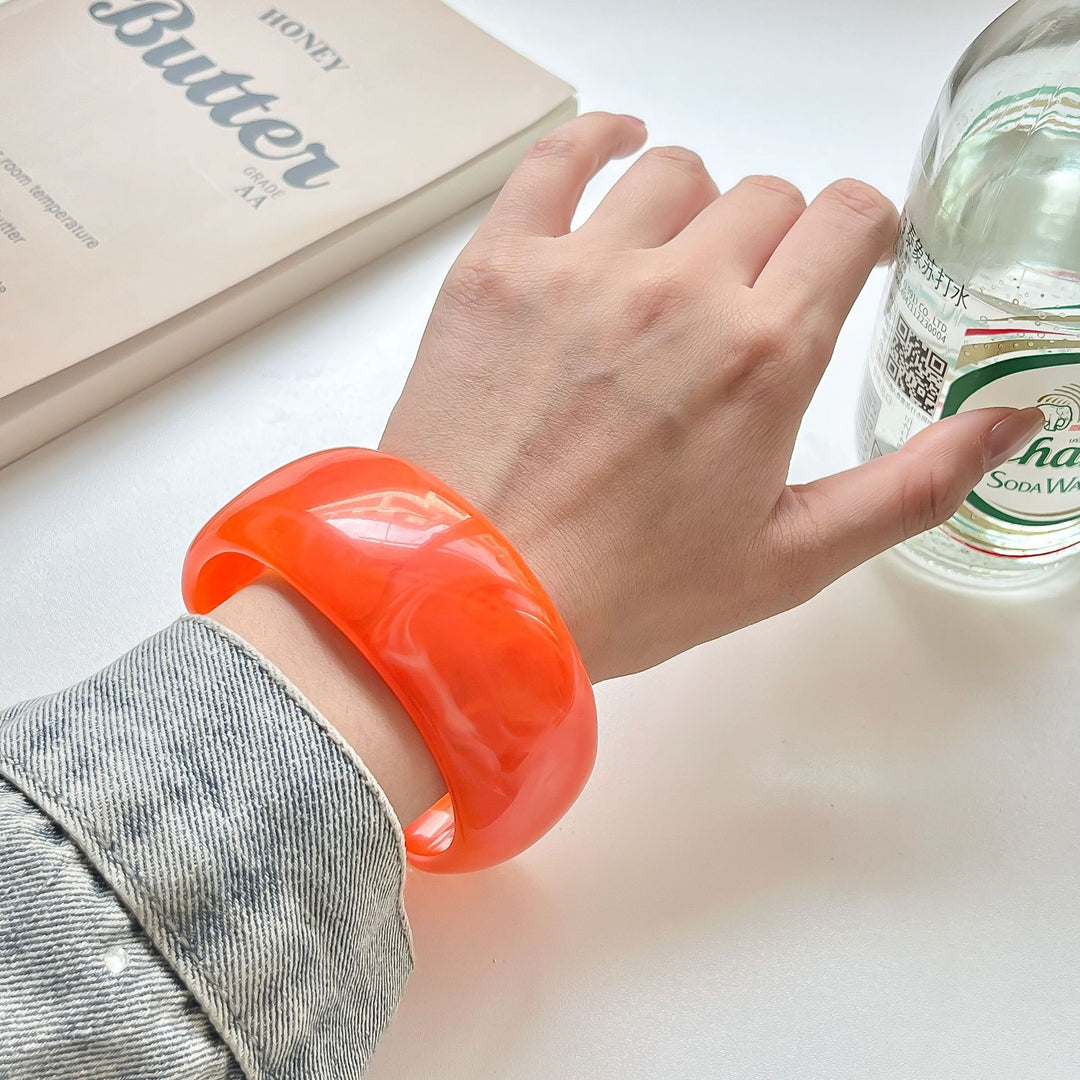Asymmetric Acrylic Wide Bangle  Resin Artisan S5P257
