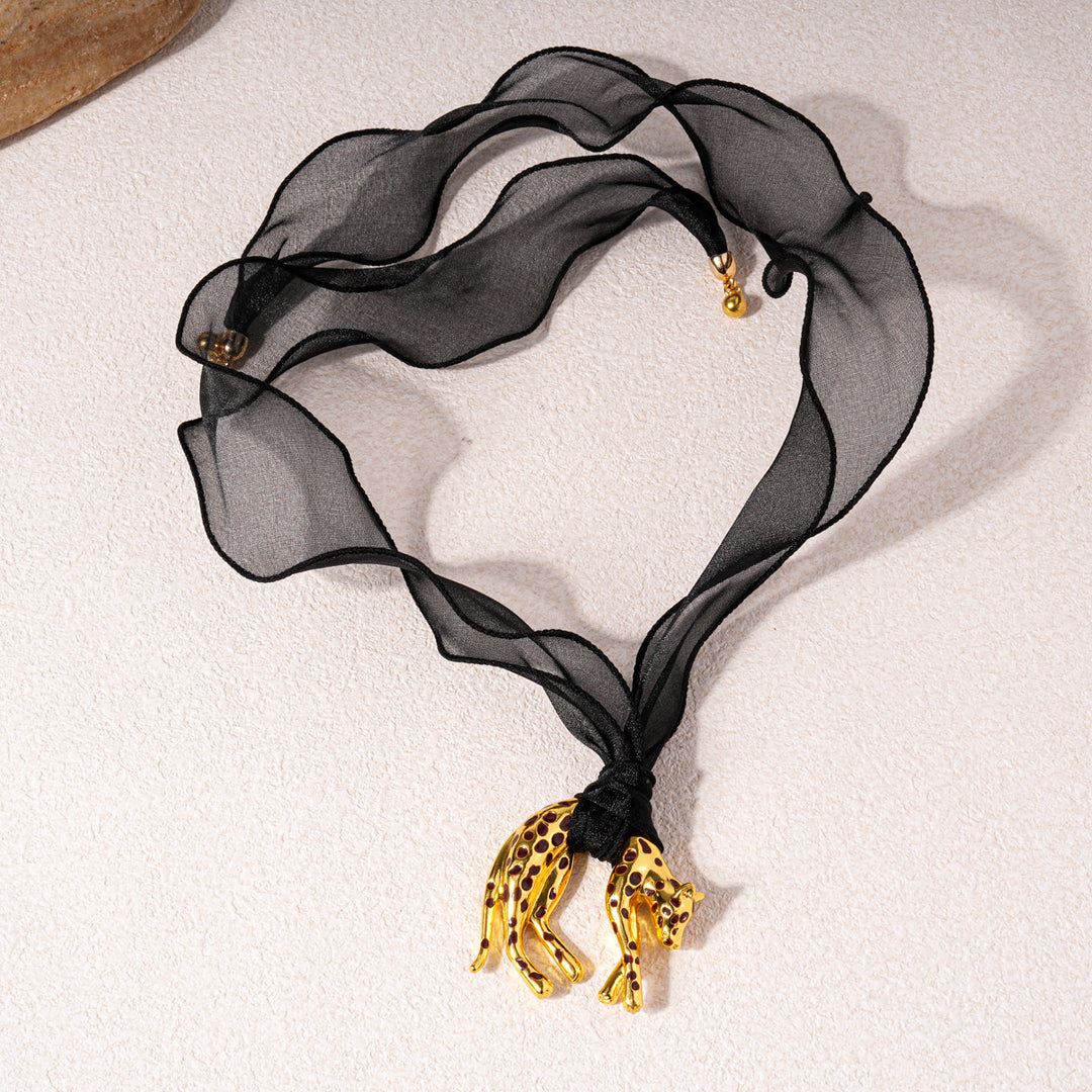 Fabric Scarf Oil-Drip Leopard Pendant Necklace  N6H135