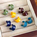 Load image into Gallery viewer, Bright C-Shape  Rim Glazed Half Hoop Stud Earrings N6H103