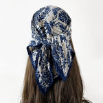 Load image into Gallery viewer, Crinkled Herringbone Scarf 70cm Square Women N6G221