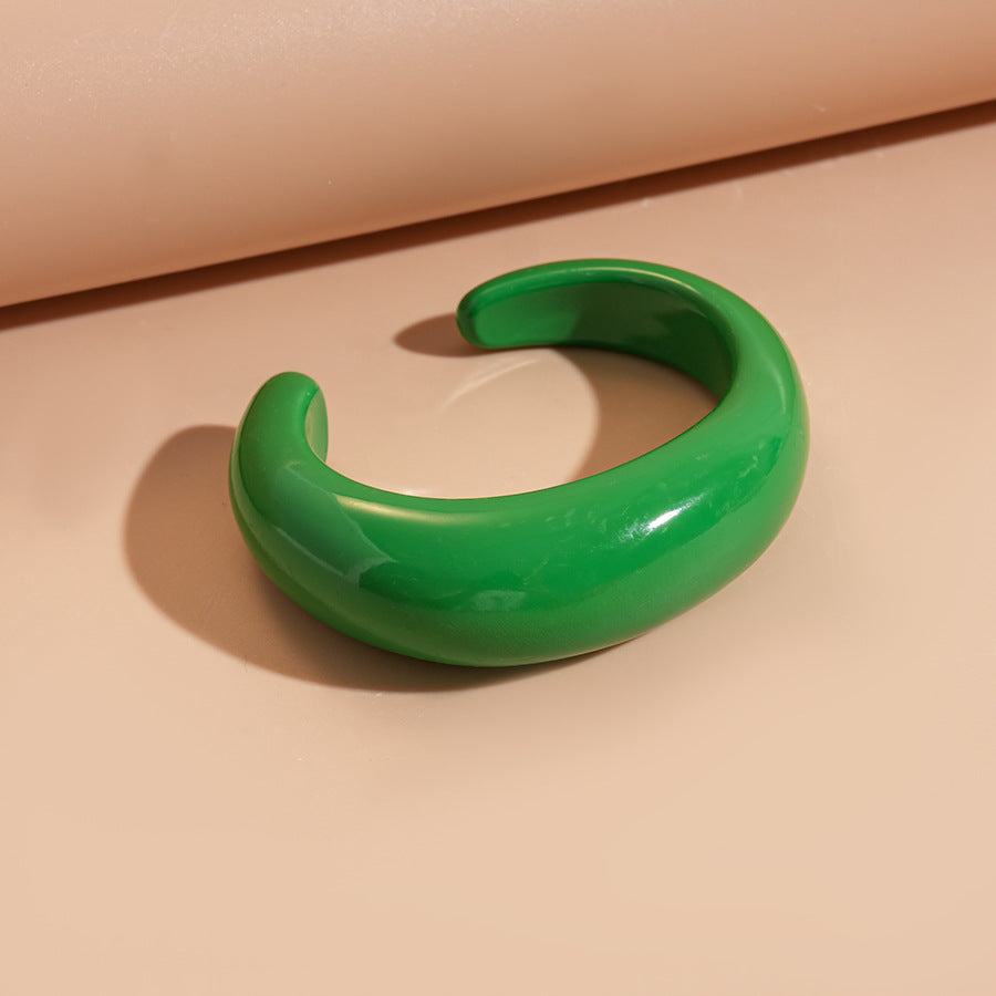 Pleated Acrylic Bangle Round Open S5P100