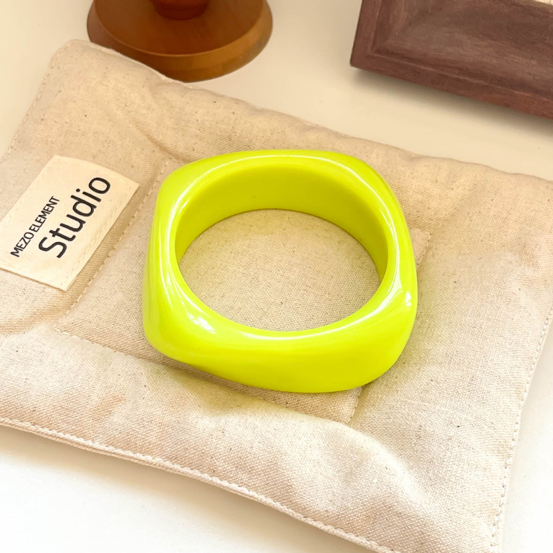 Geometric Ombre Resin Bangle Curved Acetate Contour S5P256