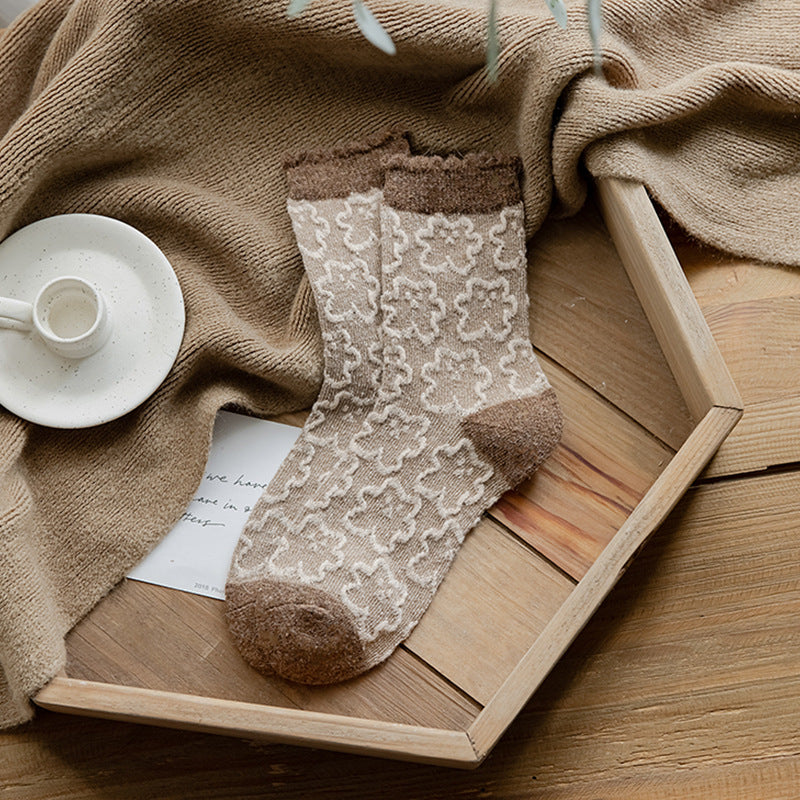 Thermal Wool Blend Mid Calf Socks Bear Pattern M5A041