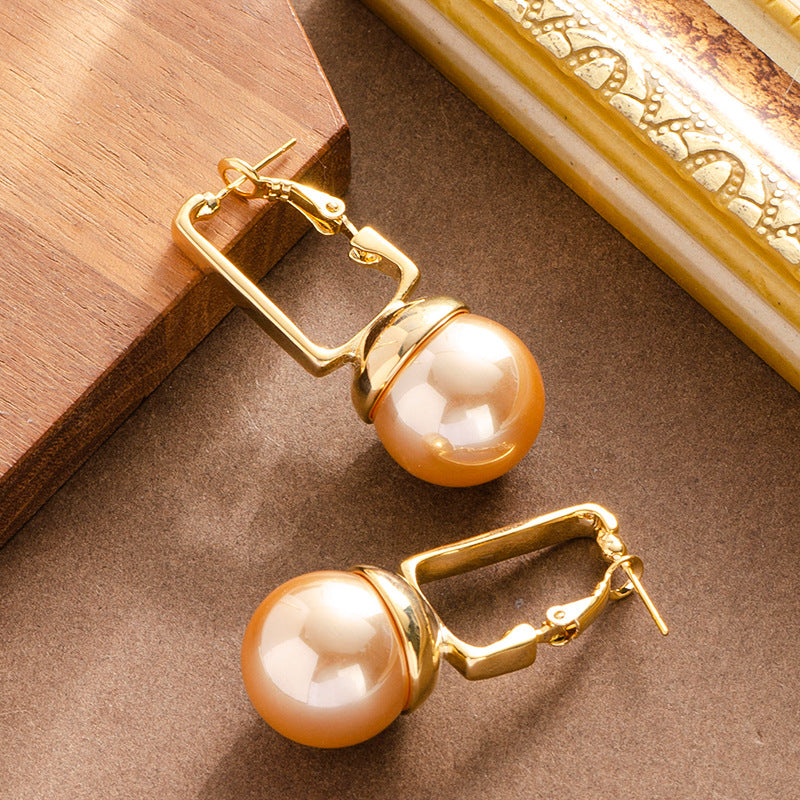 High-Luster Pearl Stud Earrings Women N6H206