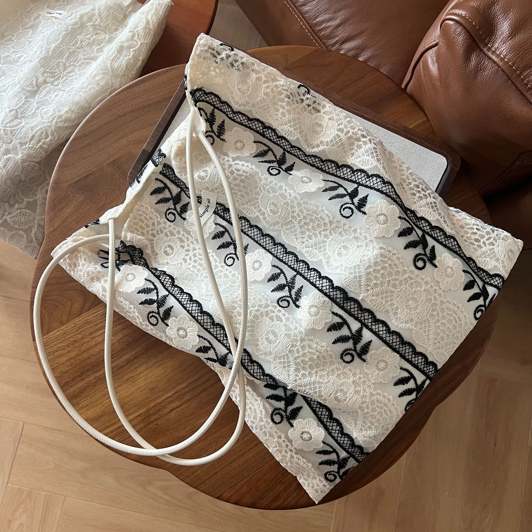 Cut-out Embroidery Fine Strap Canvas Shoulder Bag N6F181