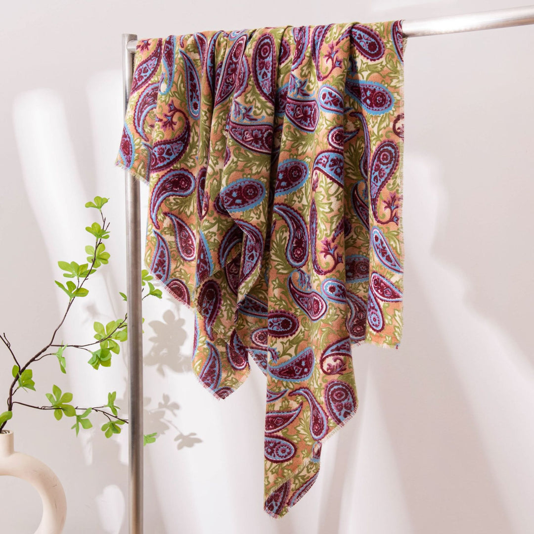 Paisley Print Faux Cashmere Wrap  M5A167