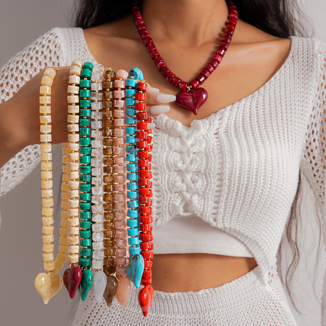 Womens Heart Acrylic Beaded Necklace N6K186