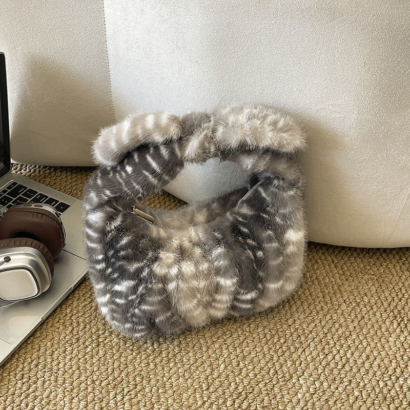 Women's Plush Ruched Dumpling Handbag N6J189