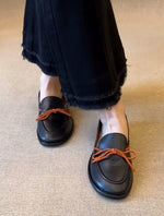 Load image into Gallery viewer, Retro Round Toe Flat Bow Slip-On Loafers Women N6C150