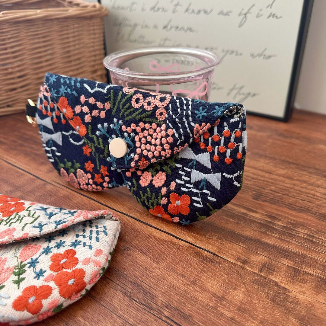 Vintage Floral Embroidery Cotton Love Glasses Case N6F133