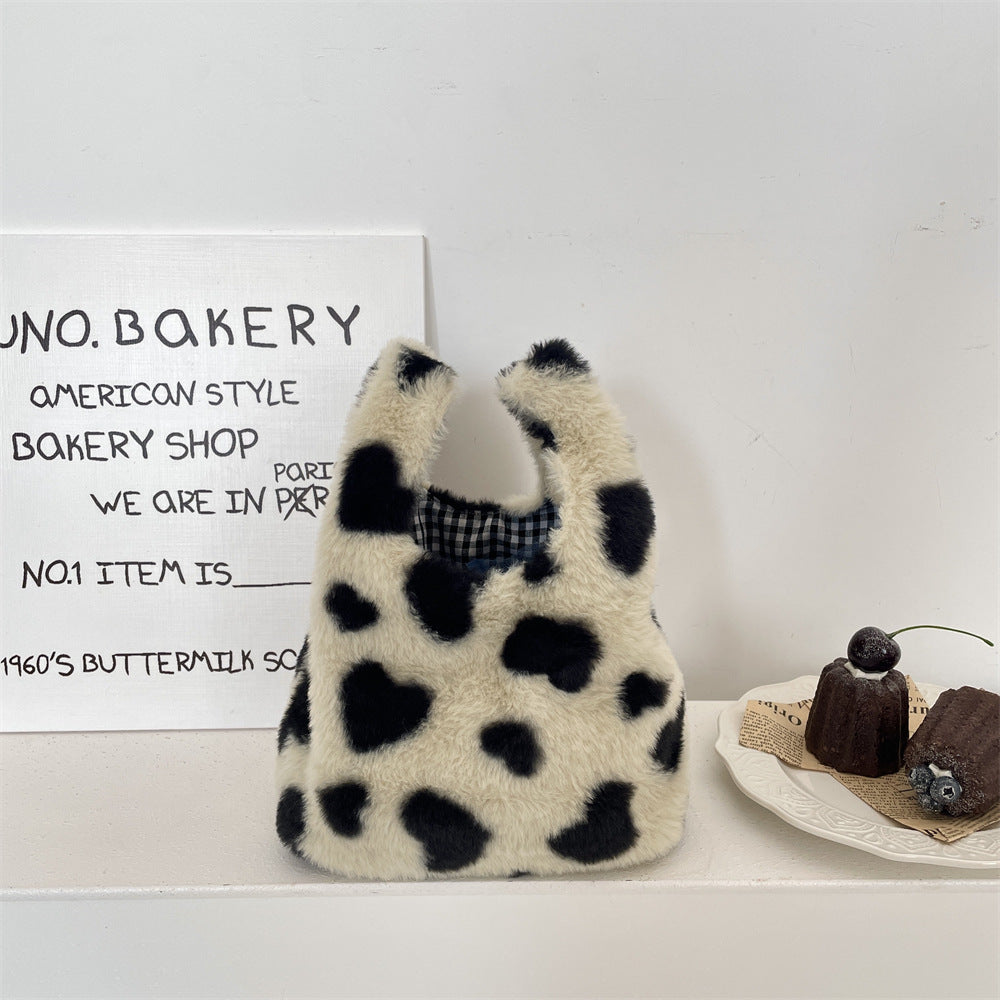 Cute Plush Wristlet Bag Portable Snack Lunch Tote  S5P862