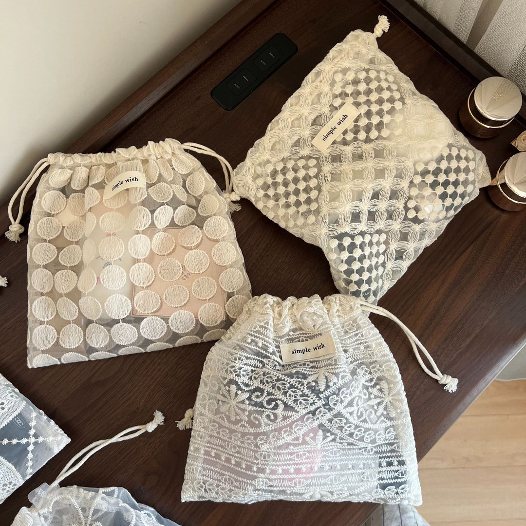 Vintage Lace Embroidered Drawstring Pouch N6F177
