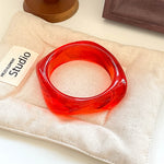 Load image into Gallery viewer, Geometric Ombre Resin Bangle Curved Acetate Contour S5P256