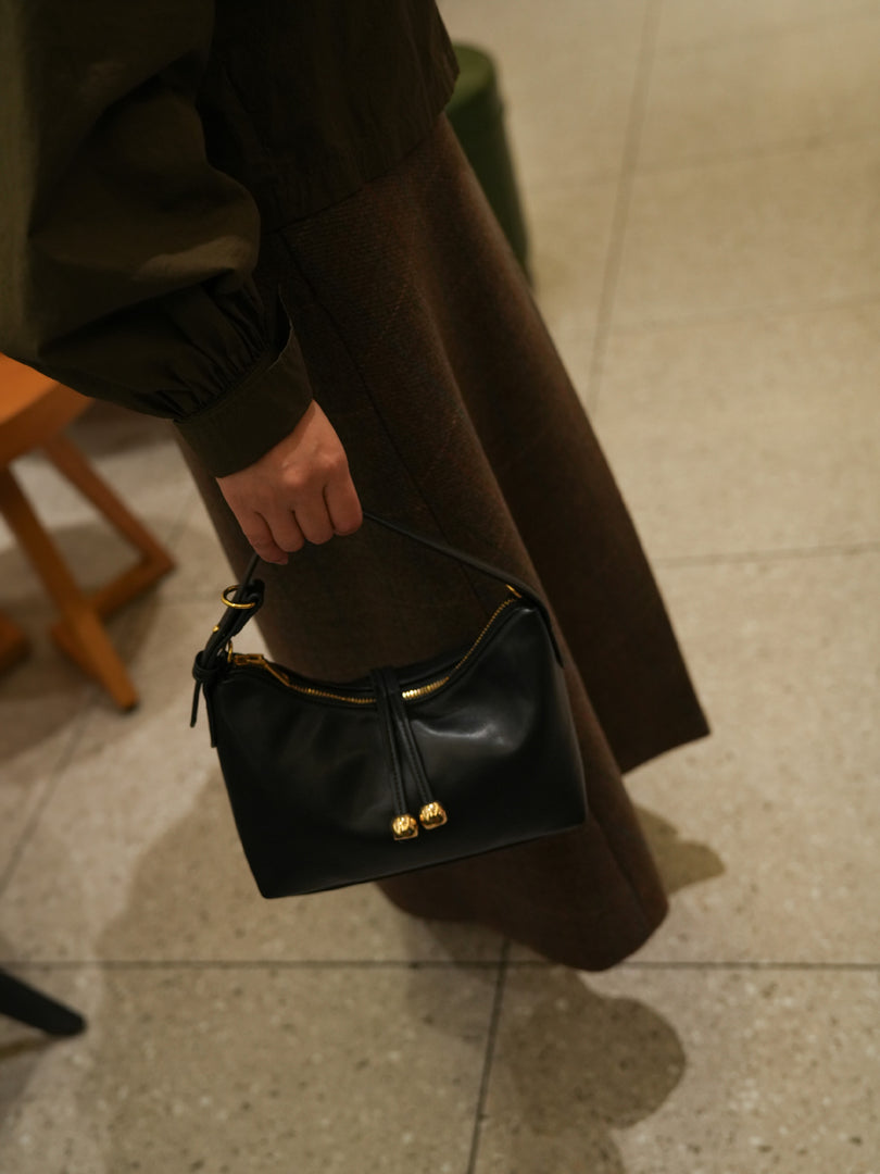 Metallic Hobo Shoulder Bag Women Black N6C034
