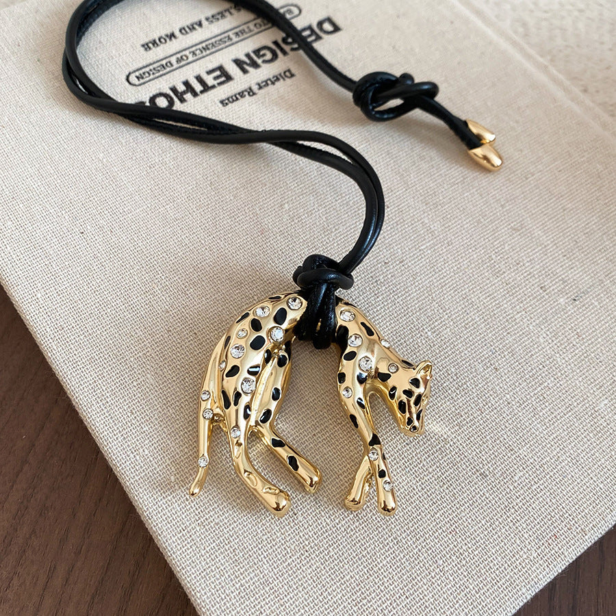 Fabric Scarf Oil-Drip Leopard Pendant Necklace  N6H135