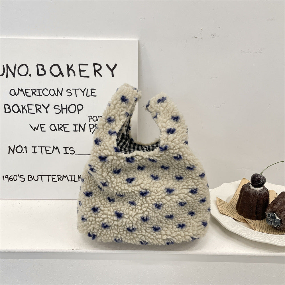 Cute Plush Wristlet Bag Portable Snack Lunch Tote  S5P862
