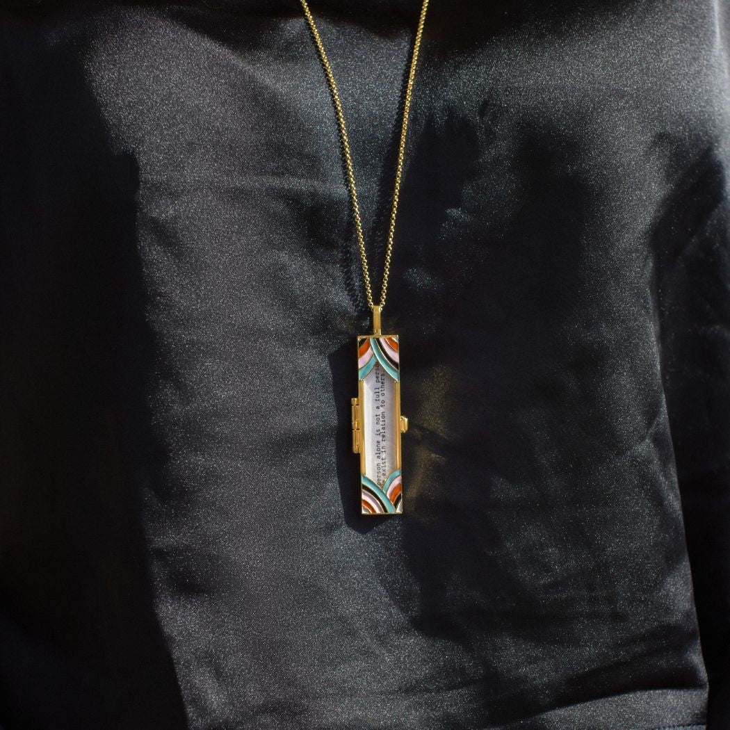Openable Photo Locket Geometric Necklace Women N6E114