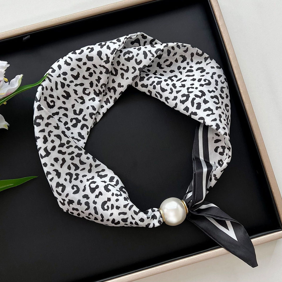 Women's Polyester Faux Silk Polka Dot Neck Scarf N6J149