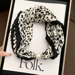 Load image into Gallery viewer, Magnetic Pearl Long Scarf Neck Warmer Women N6H112