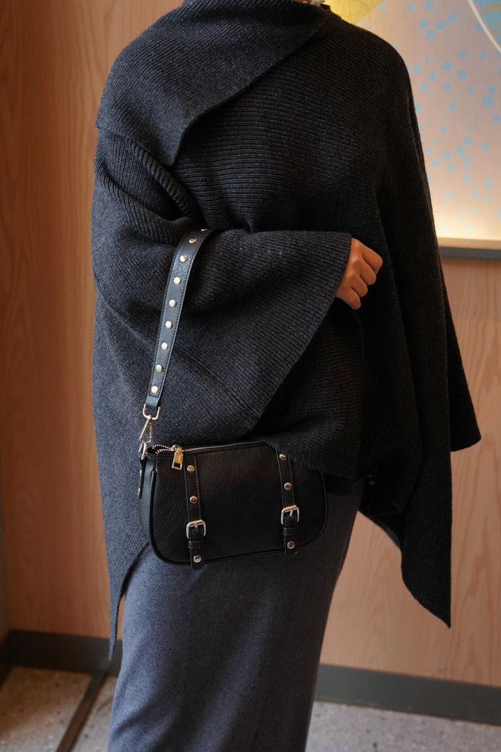 Boston Hobo Bag with Rivet and Chain Women N6C035