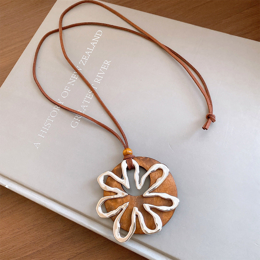 Leather Cord Wood Bead Star Leaf Sweater Chain N6H138