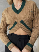 Load image into Gallery viewer, Crop V Sweater Lightweight Khaki Navy White N5Z916
