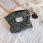 Load image into Gallery viewer, Retro Geometric Pattern Chenille Clutch Bag Women S5P658