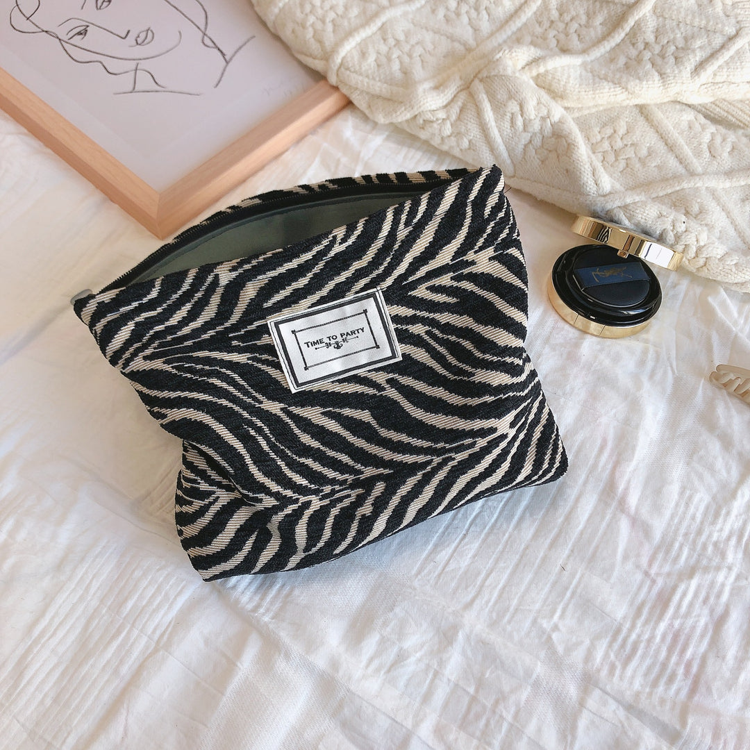 Retro Geometric Pattern Chenille Clutch Bag Women S5P658
