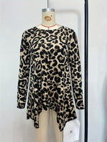 Load image into Gallery viewer, Leopard Print Knit Top Asymmetric Hem Loose Fit  N6G289