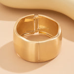 Load image into Gallery viewer, Punk Wide Bangle Spring Closure Bracelet Women N6B012