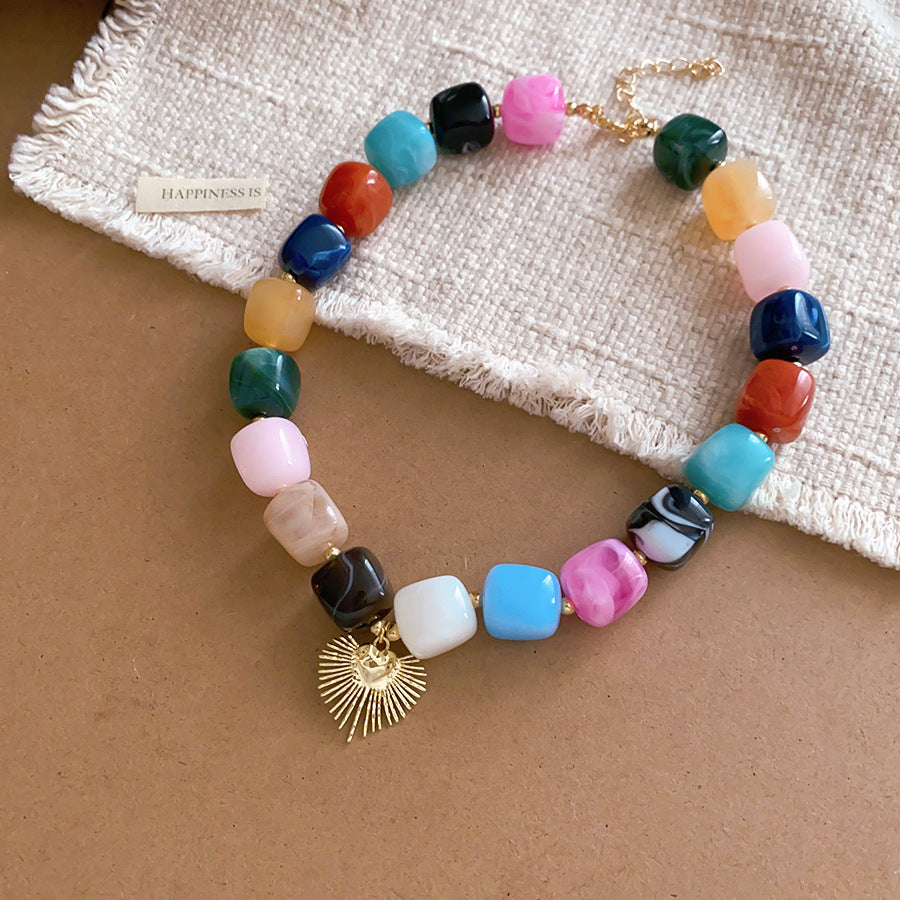 Womens Vintage Marbled Heart Resin Beaded Necklace N6K178