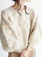 Load image into Gallery viewer, Daisy Crew Knit Mid Weight Off White N5Z682
