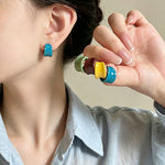 Load image into Gallery viewer, Bright C-Shape  Rim Glazed Half Hoop Stud Earrings N6H103