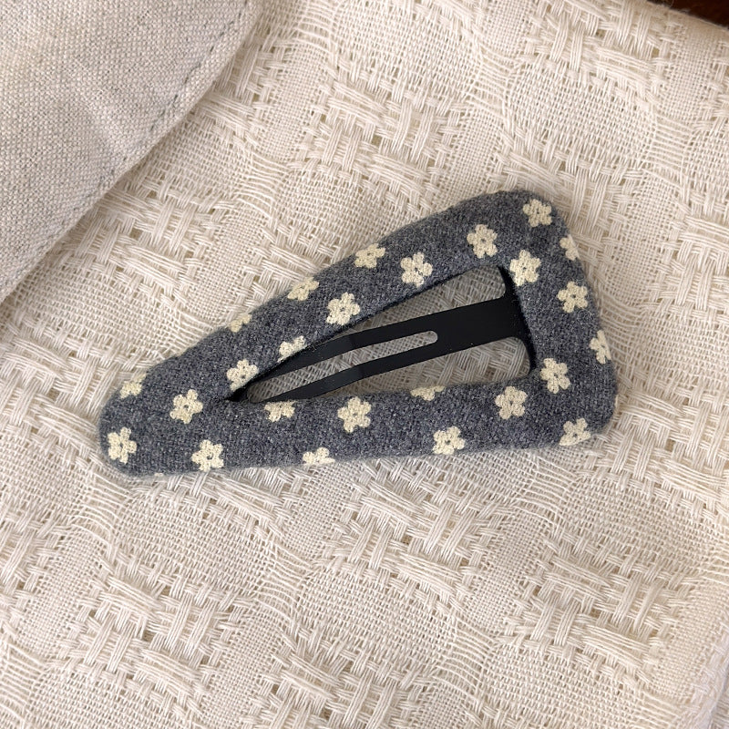 Womens Floral Teardrop Fabric Hair Clip N6K028