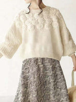 Load image into Gallery viewer, Daisy Crew Knit Mid Weight Off White N5Z682
