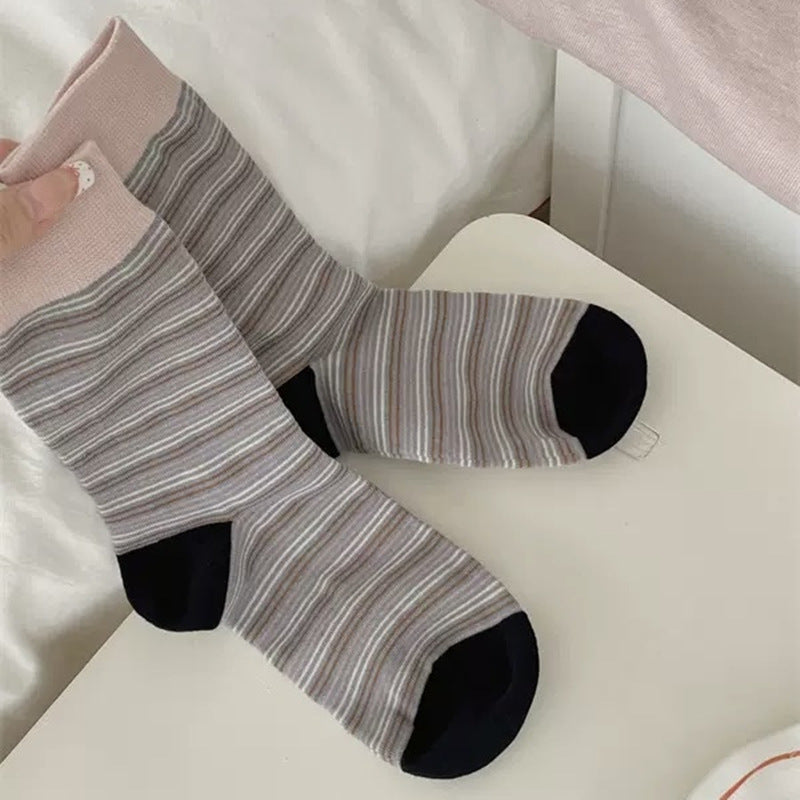 Retro Stripe Mid Calf Socks Women Multiple Colors M5A005