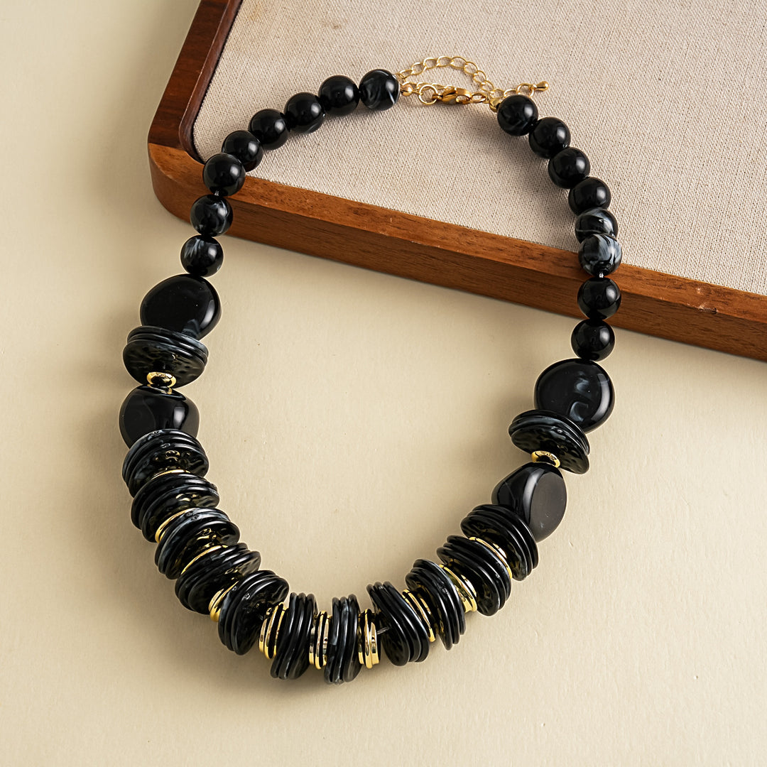 Womens Vintage Round Acrylic Beaded Necklace N6K180