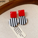 Load image into Gallery viewer, Womens Contrast Striped Round Resin Stud Earrings N6K167